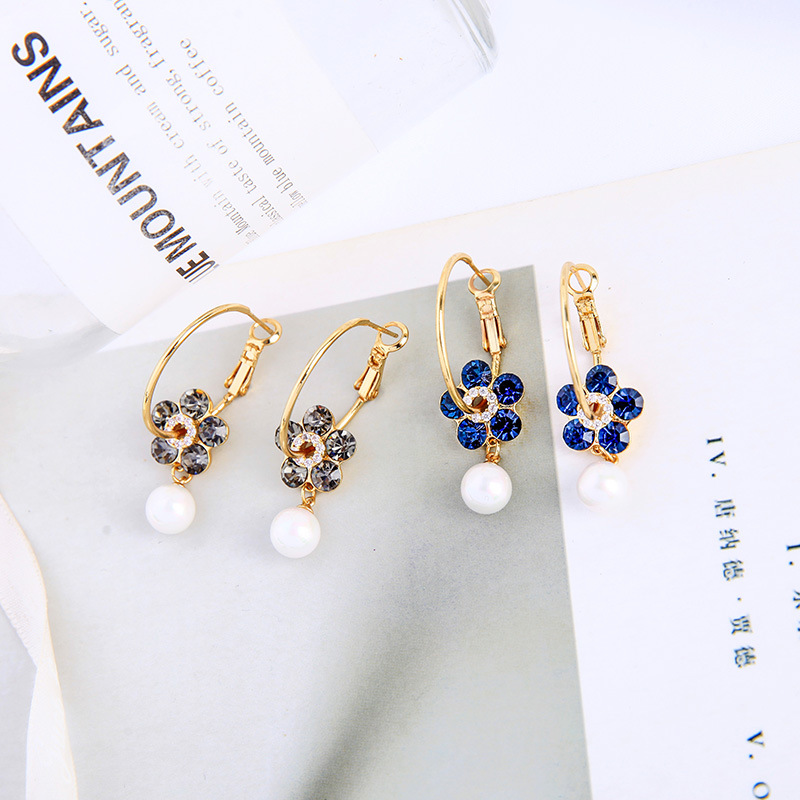 Flower S925 Silver Pearl Earrings display picture 6