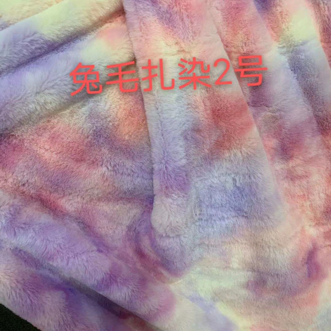 Tie-teñido de piel de conejo en stock poliéster gradiente imitación conejo terciopelo tela ropa alfombra juguete colorido felpa tela impresa