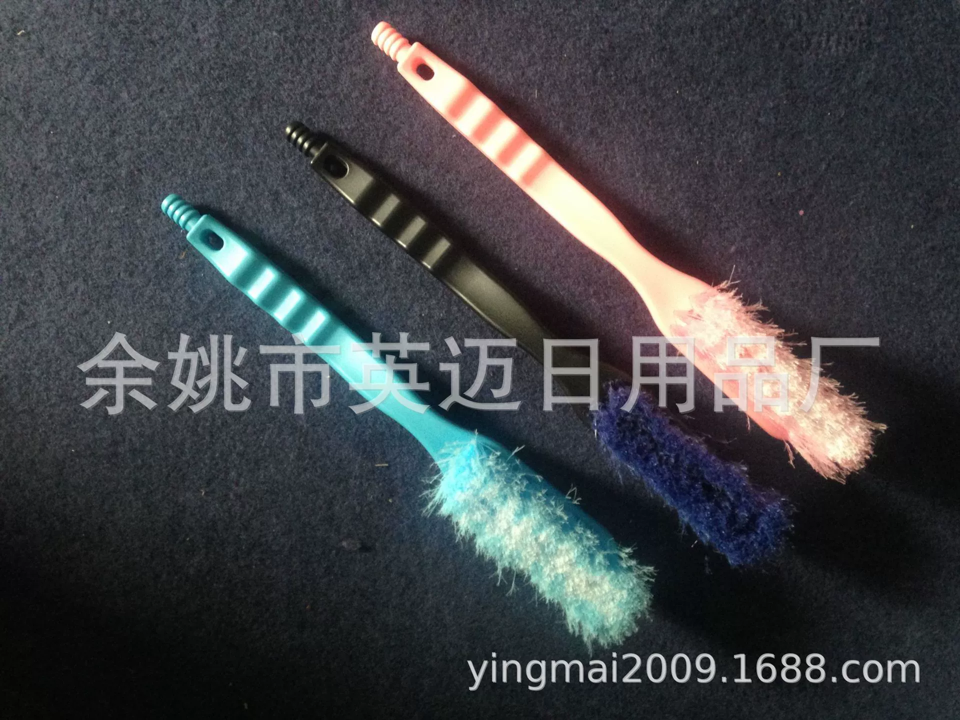 Продвижение щеток для шин