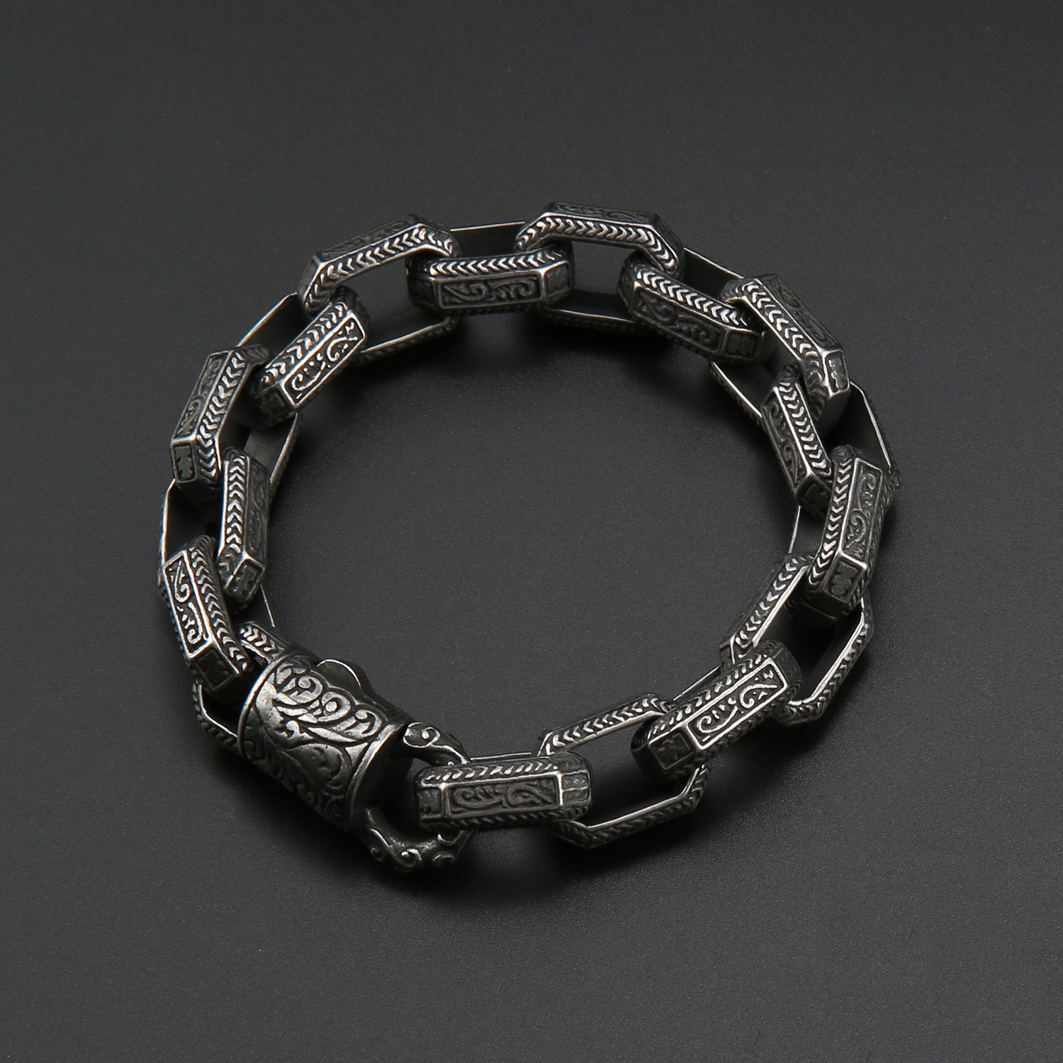 Hip-hop Retro Solid Color Titanium Steel Chain Men's Bracelets display picture 4