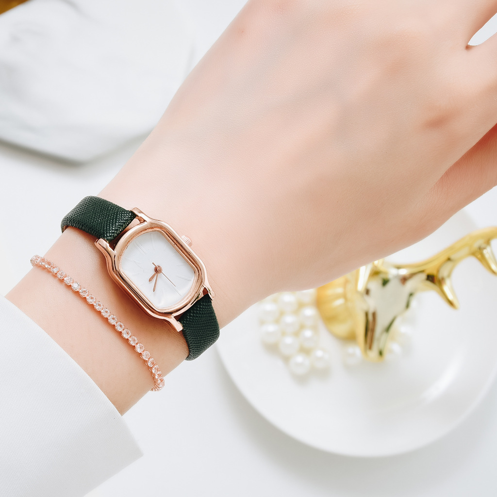 Watch Image 9