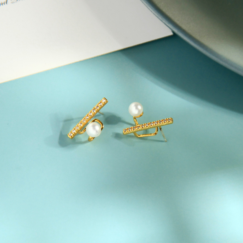 Korean Fashion Copper Zircon Diamond Earrings Niche Pearl Earrings Wind Creative Letter Earrings Wholesale display picture 6
