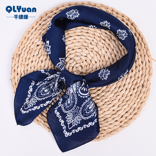 Qianlu new paisley two-color small cashew satin silk 70 silk scarf wholesale small silk scarf
