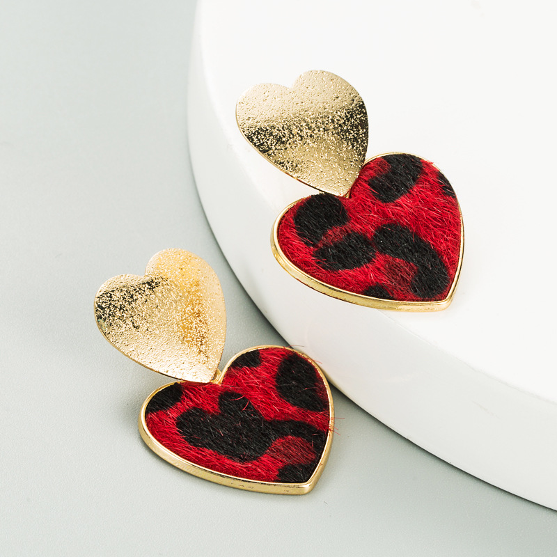 Hot Sale Leopard-print Alloy Heart-shaped Alloy Frosted Earrings display picture 3