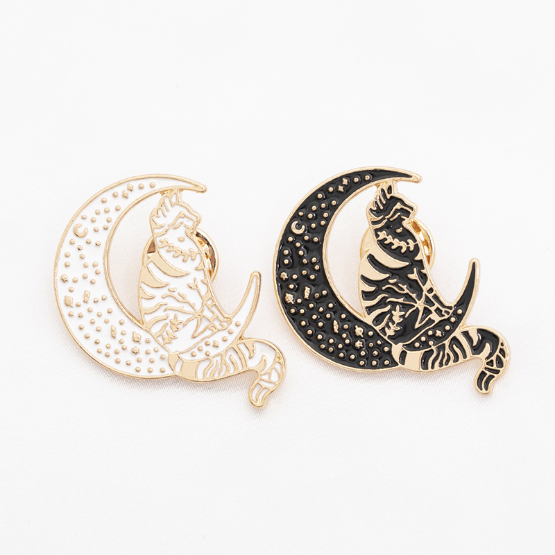 New Brooch Punk Style Cute Cat Brooch Sitting On The Moon Cowboy Badge Wholesale display picture 2