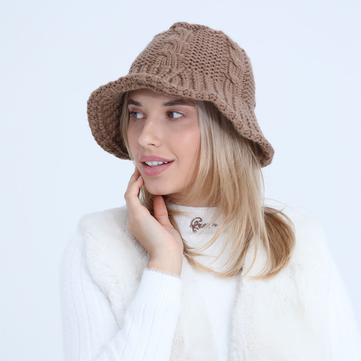 Women's Basic Solid Color Flat Eaves Bucket Hat display picture 2