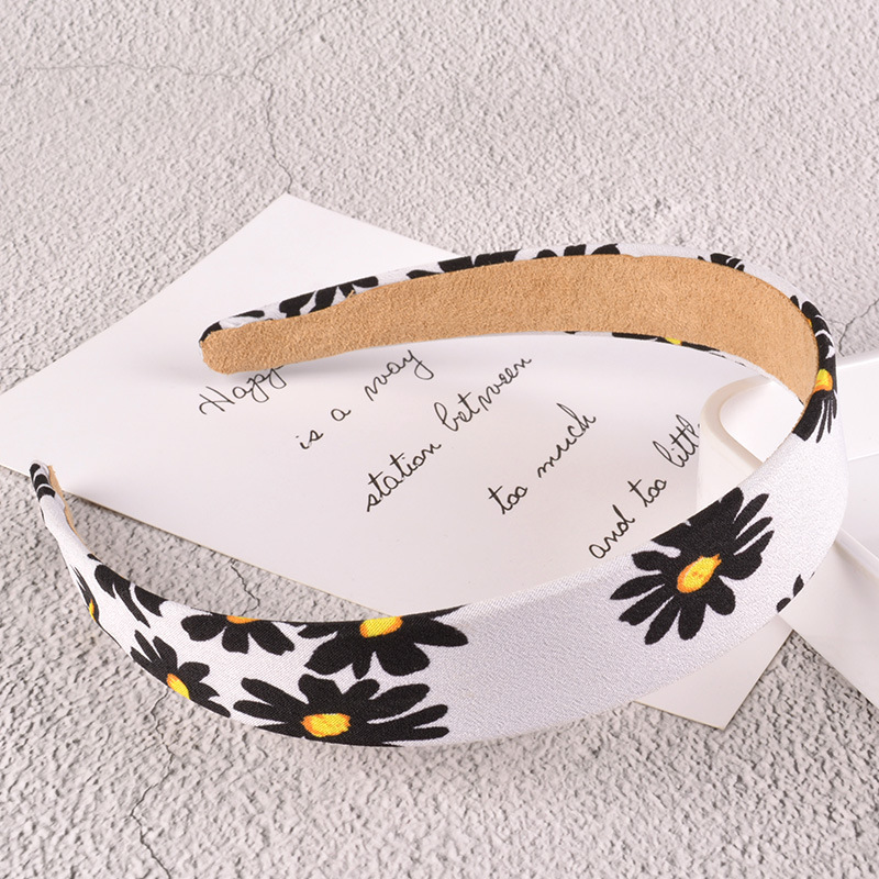 Korean Simple Daisy Floral Headband display picture 9