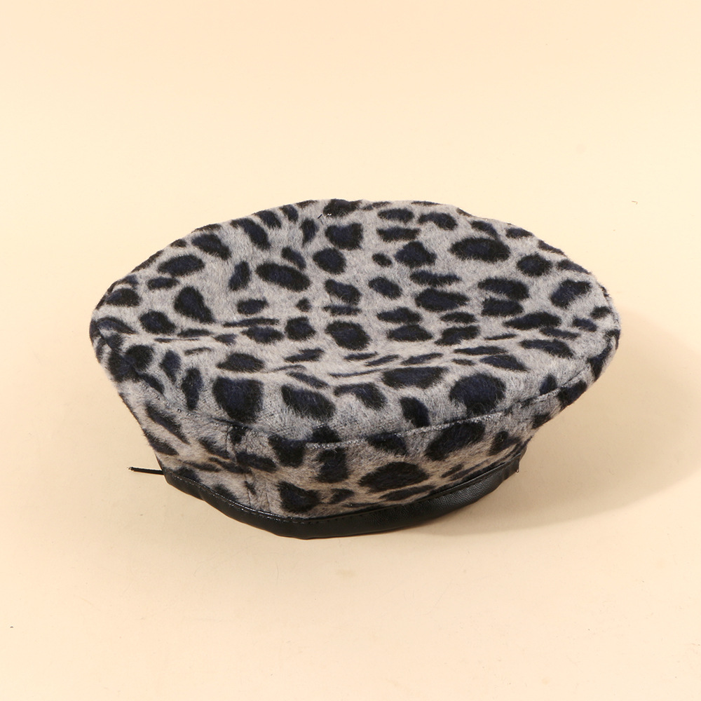 Hot Selling Fashion Retro Leopard Berethat Wholesale display picture 4