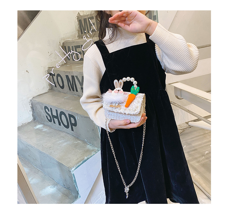 Cross-border New Arrival Children's Bags 2020 Winter New Classic Style Pearl Hand Bag Western Style Girl Chain Messenger Bag display picture 39