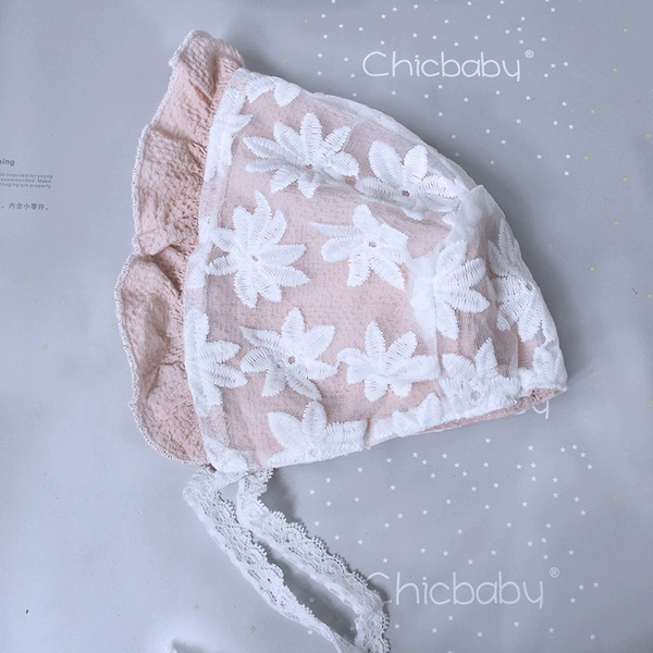 Half -colored lace half hat