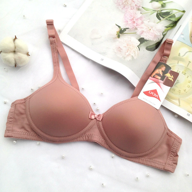 莹嫦 Supporting wireless bra for mother, thin comfortable bra top, for middle age, plus size