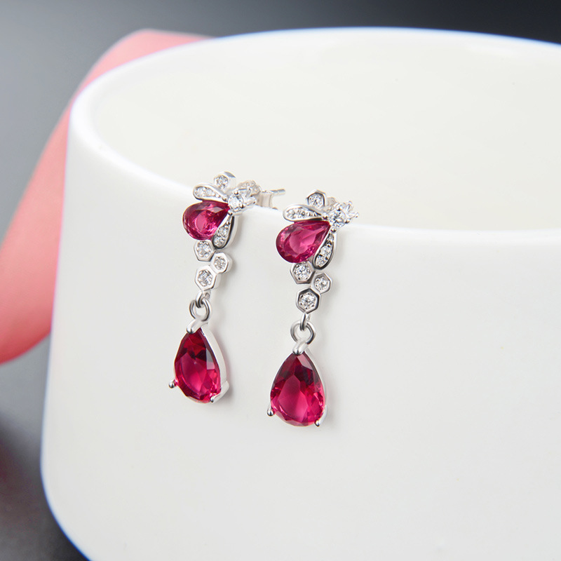 Con incrustaciones de circonio abeja s925 pendientes de plata elegante noble banquete chica pendientes fuente fábrica al por mayor