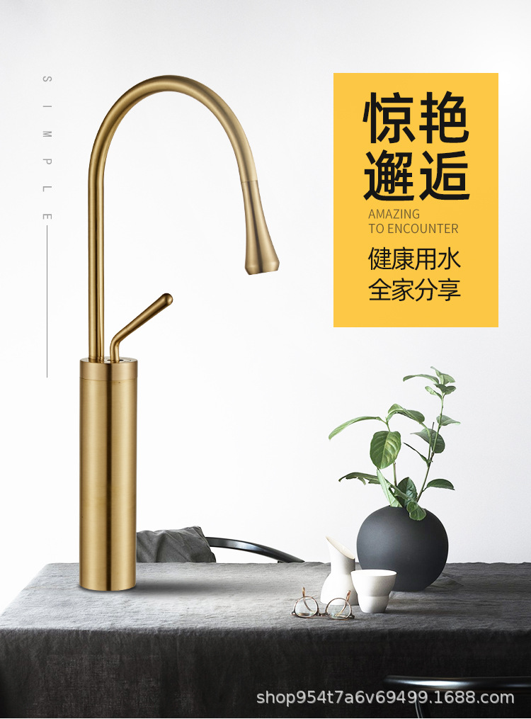 Wholesale copper single-hole washbasins, hot and cold faucets, countertop and under-counter basins, European-style baked paint chrome-plated rotating faucets from the manufacturer full figure