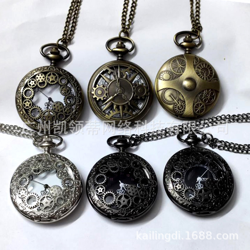 Cross Border Large Retro Hollow Gear Quartz Pocket Watch Punk Nostalgic Hollow Pocket Necklace Pocket Watch Old Man Watch
