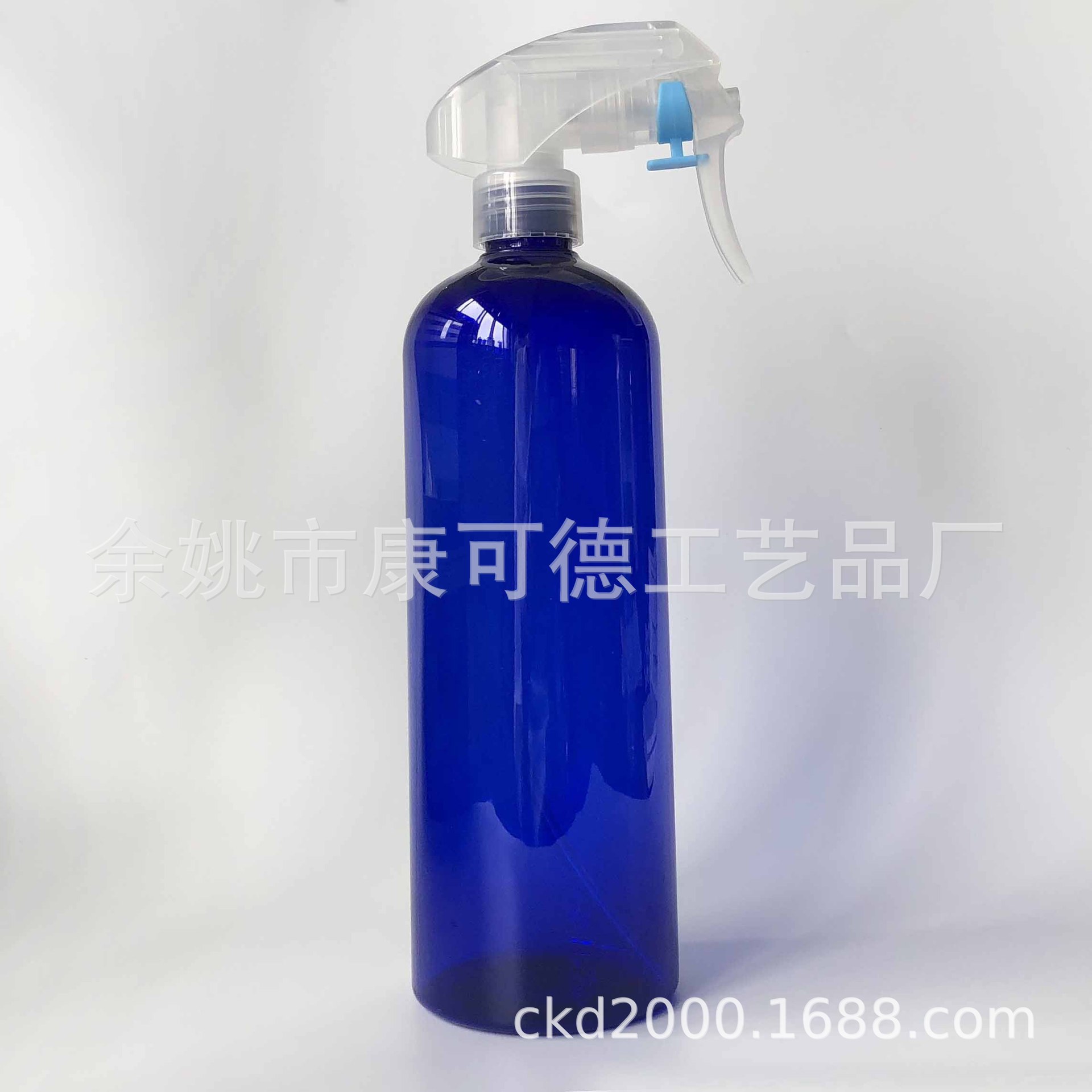 浇花瓶塑料喷雾瓶，花王喷枪瓶，园林浇花瓶500ml