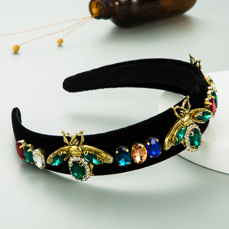 Alloy Bee Diamond-studded Gold Velvet Headband display picture 9