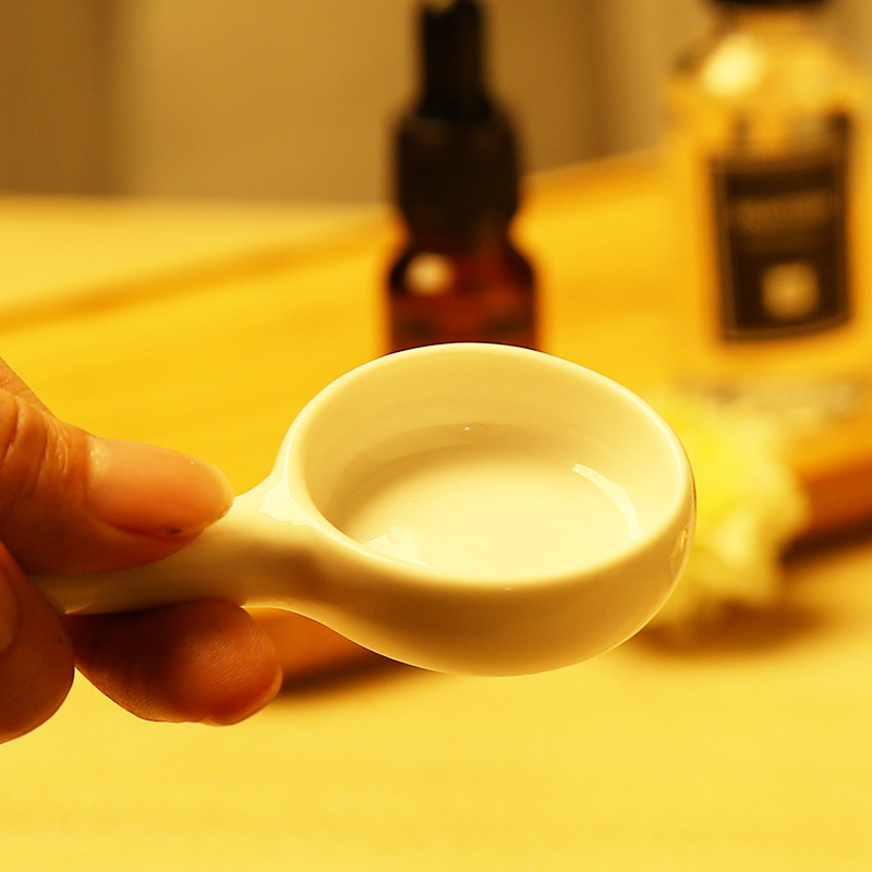 Yijian artesano vela aromaterapia estufa titular de la vela estufa de aromaterapia accesorios pequeños vela blanco y negro pequeño titular de cerámica