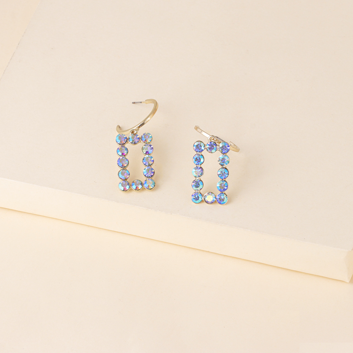 54438 Korean Style New Fashion All-match Diamond Geometric Earrings Artificial Water Geometric Stars Earrings Cross-border Supply display picture 11