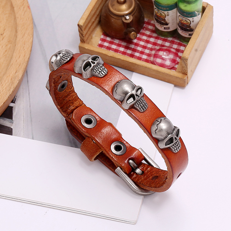 Hot-selling Accessories New Punk Style Skull Leather Trend Men And Women Student Jewelry Bracelet display picture 7