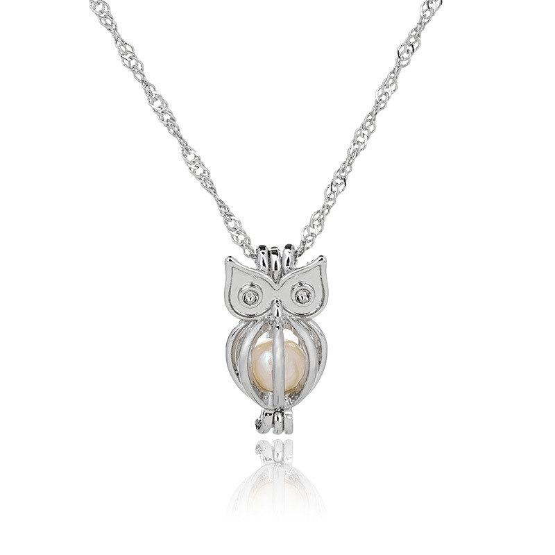 Hollow Owl Natural Freshwater Oyster Pearl  Animal Necklace display picture 3