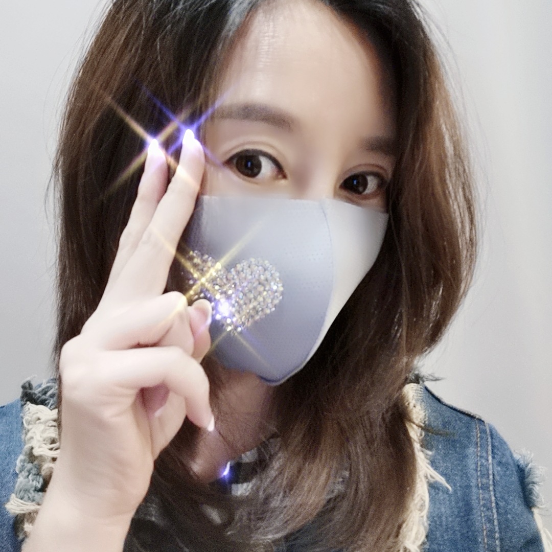 3678四季款手工钻桃心钻口罩面罩
