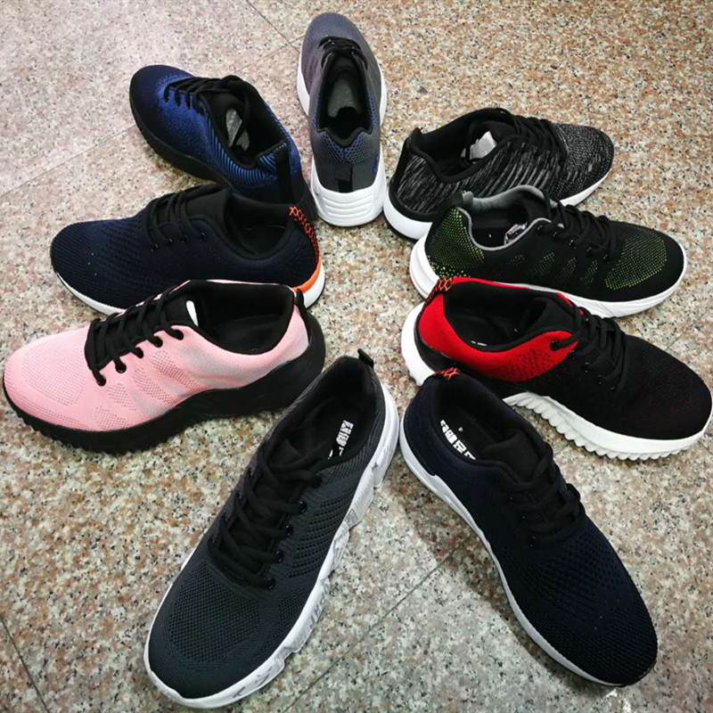 库存地摊男运动鞋杂款夏季飞织软底低价经典透气百搭中老年休闲鞋