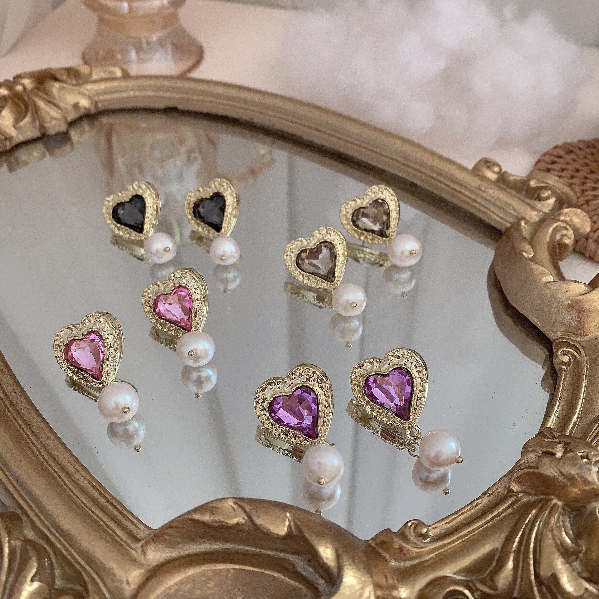 Fashion Retro Baroque Pearl  Love Earrings Wholesale Nihaojewelry display picture 1