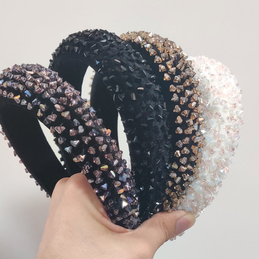 Baroque Headband Fashion Headband All-match Color Hand-sewn Glass Bead Headdress Wholesale Nihaojewelry display picture 1