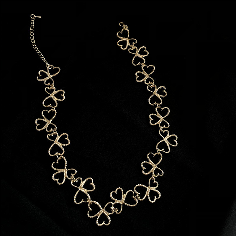 Flower Metal Hollow Stitching Love Clavicle Chain Choker Neck Chain Wholesale Nihaojewelry display picture 3