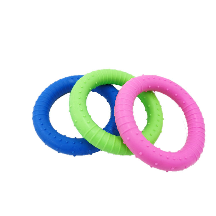 Pet Toy Dog molar de goma de juguete perro de entrenamiento perro lanzando TPR Limpieza de dientes resistente a los mordiscos suministros para Mascotas Fábrica al por mayor