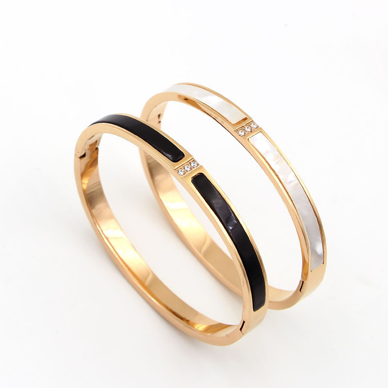 Japanese And Korean Black Three Diamonds Small Diamond Rose Gold Titanium Steel Bracelet Fashion Color Shell Trendy_voghion.com