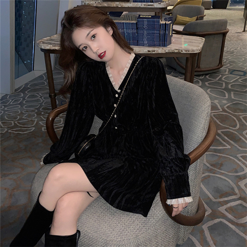 丝绒连衣裙女2020年新款小个子中长款桔梗法式收腰小黑裙