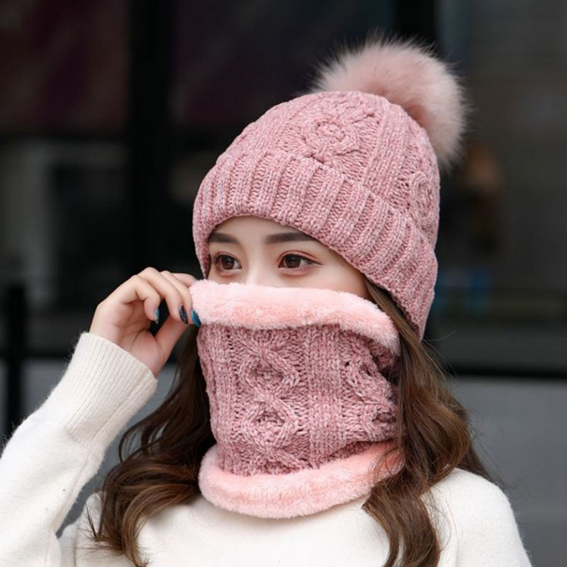 Women's Elegant Business Basic Solid Color Hollow Out Ear Warap Wool Cap display picture 1