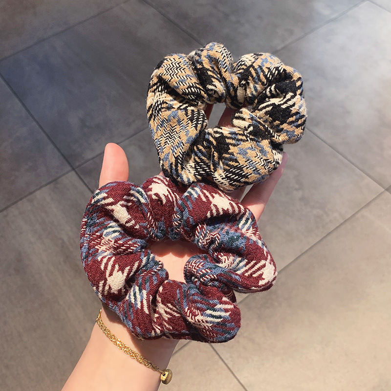 Blue Plaid Large Intestine Hair Scrunchies display picture 2