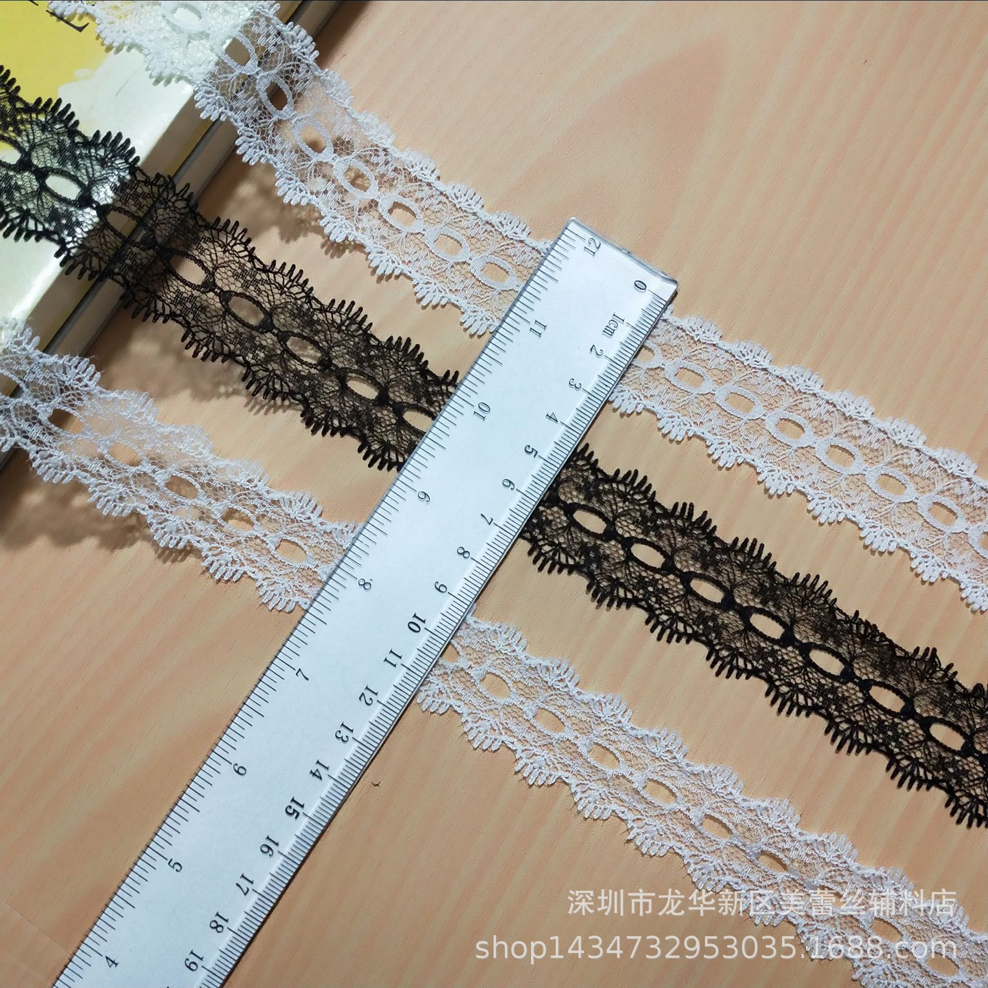 精美蕾丝花边 现货供应2.5-3cm小边内衣内裤女装婚纱童装服装辅料