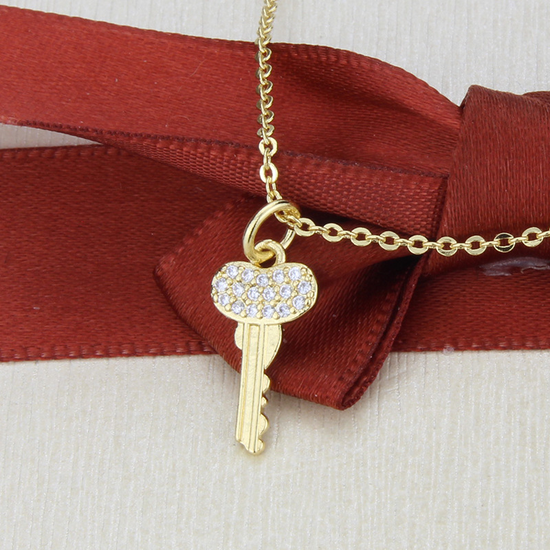inlaid zirconium key diamond lock tag necklace