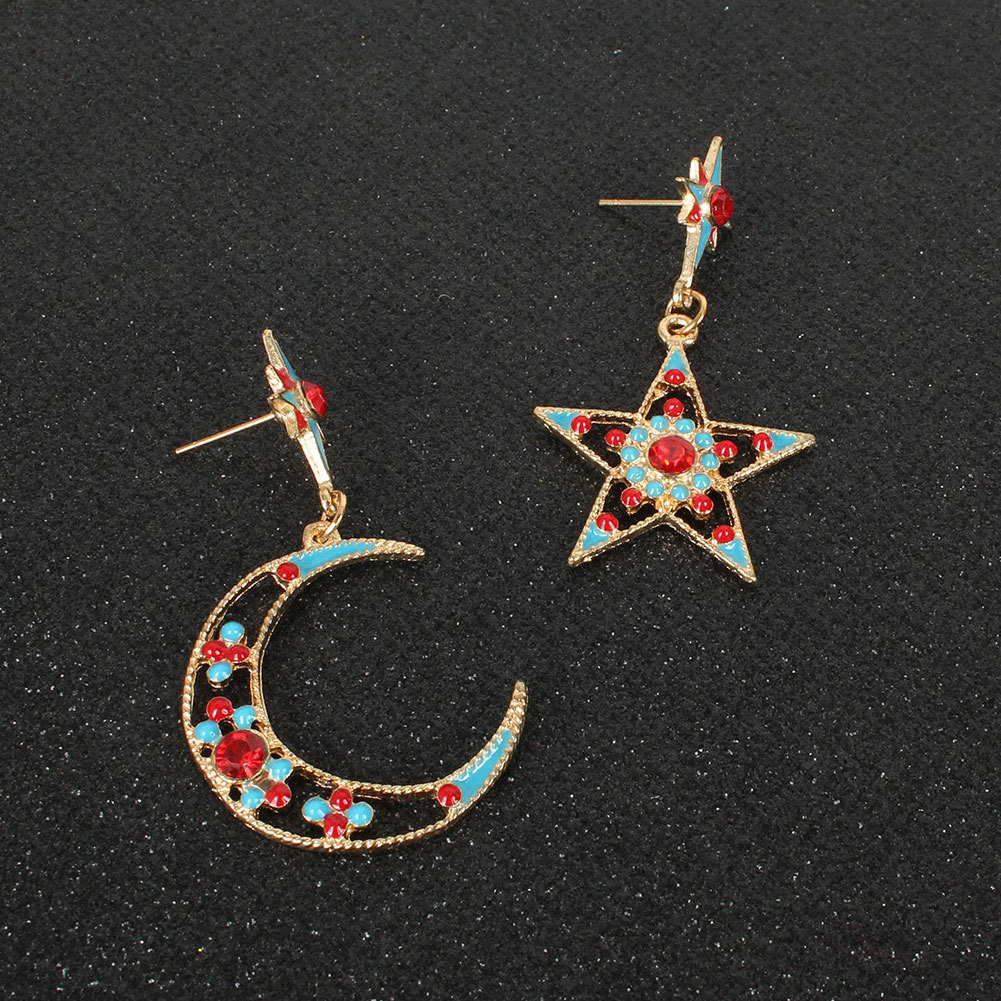 Alloy Hollow Star Moon Asymmetric Fashion Earrings Wholesale Nihaojewely display picture 4