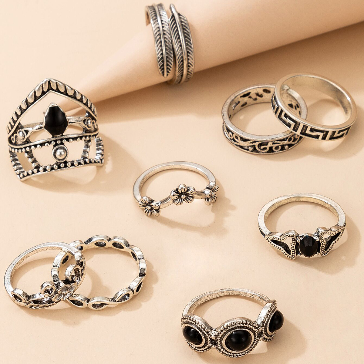 New  Retro Hollow Inlaid Black Diamond Flower Leaf Ring 9 Piece Set display picture 2