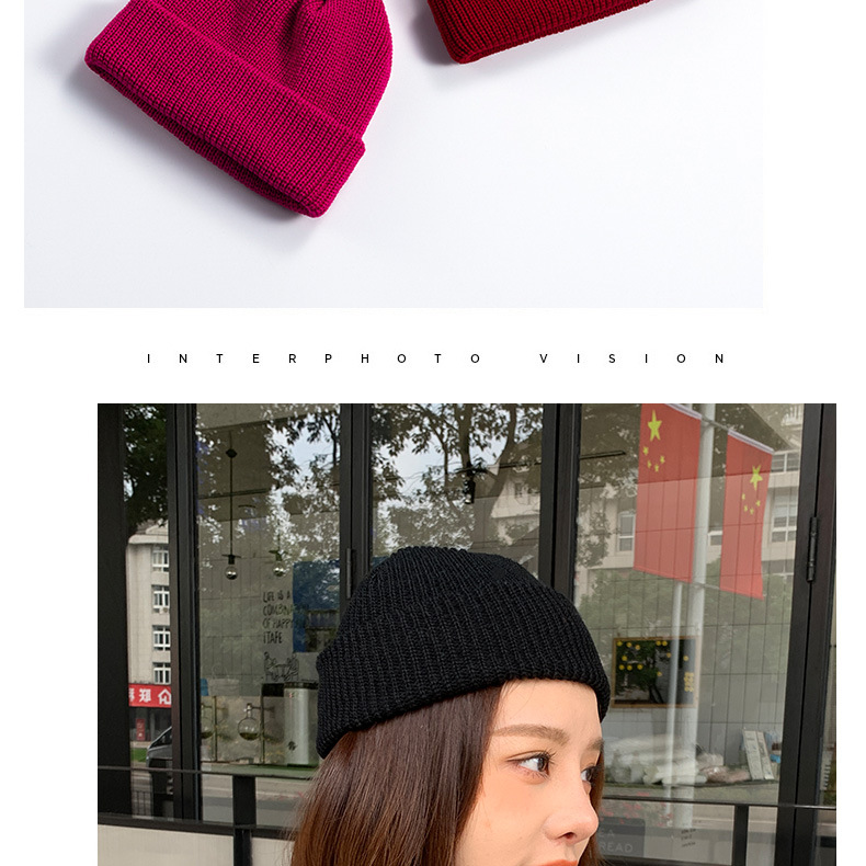 Unisex Simple Style Solid Color Crimping Wool Cap display picture 7