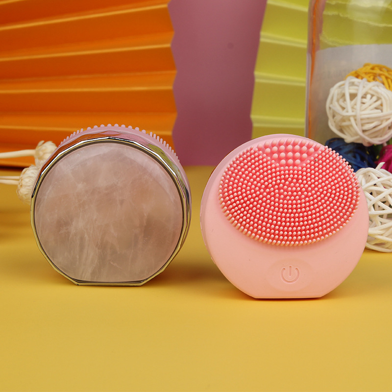 Small silicone cosmetic cleansing milk for face washing