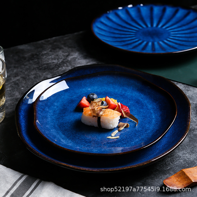 El horno de estilo japonés se convierte en cerámica creativa, plato occidental, plato de carne, plato de verduras, plato de forma especial, fabricante de vajilla para el hogar del hotel al por mayor