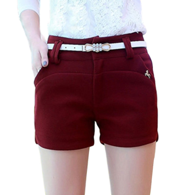 Shorts for women 2022 spring new women's clothing Korean style boots fashionable slim fit slimming belt woolen shorts