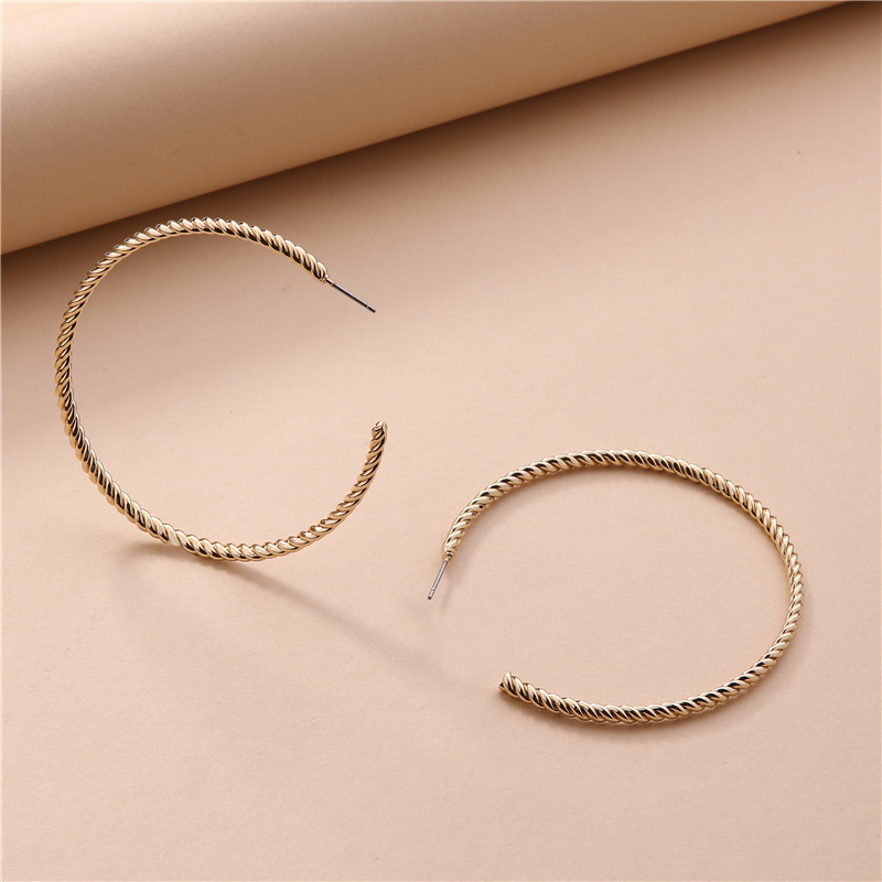 Wholesale Environmental Friendly Alloy Hollow C-shaped 2 Pairs Earrings display picture 2