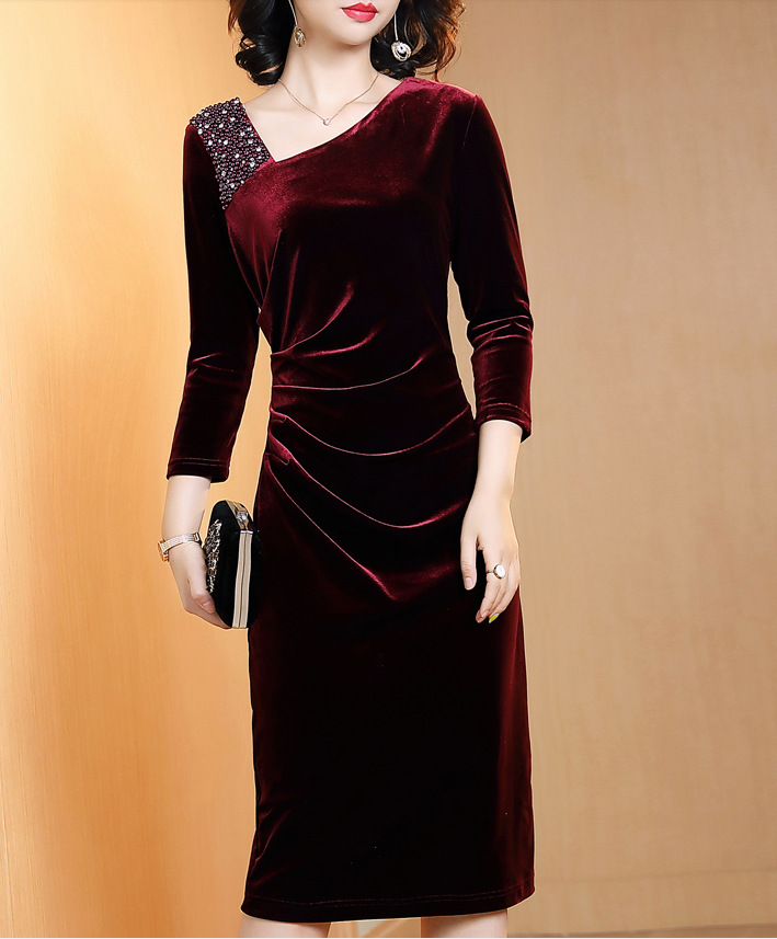 秋冬金丝绒连衣裙女2021新款大牌宴会礼服修身钉珠收腰一步包臀裙