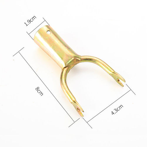 Metal clothes fork to support the clothes pole. Metal clothes fork with clothes drying fork. The fork is one yuan or two yuan.
