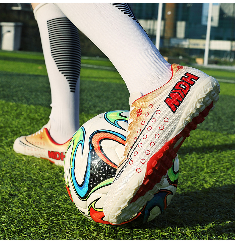 Neu AG Fußball Jugend Student Leder Füße TF Gebrochen DingTalk Künstliche Rasen Wettbewerb Sport_voghion.com