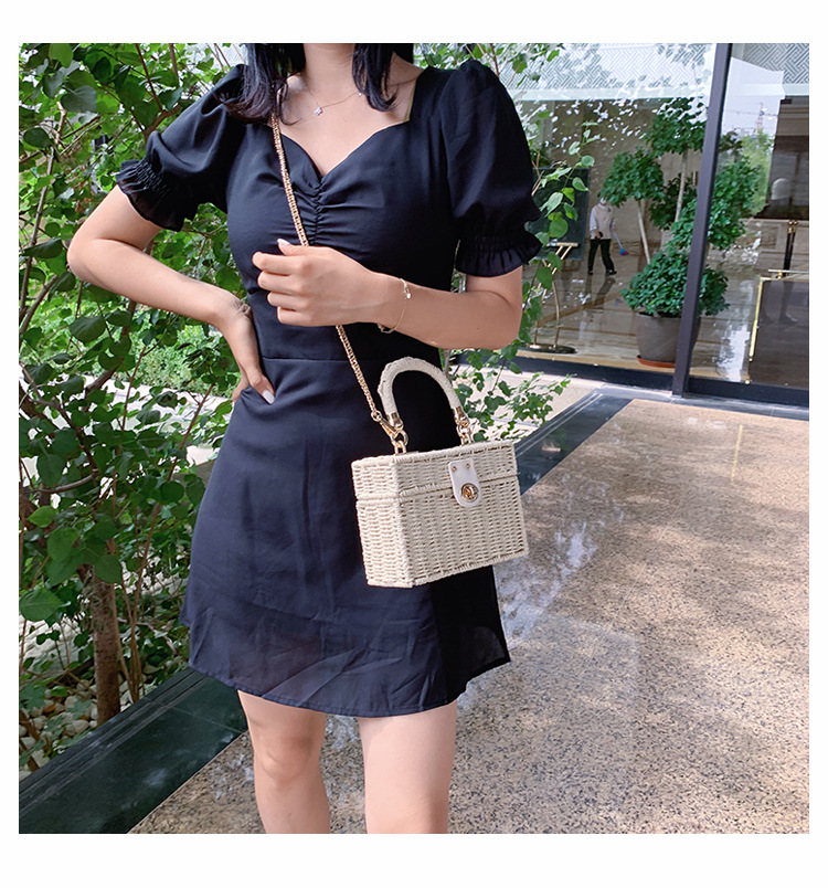 Buckle Closure Type Medium Straw Solid Color Square Buckle Straw Bag