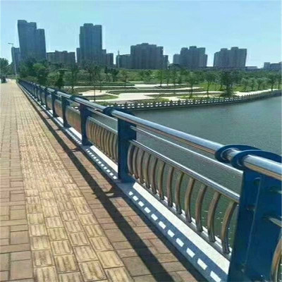 定制304不锈钢复合管碳素桥梁防撞护栏河道景观喷塑镀锌隔离栏杆|ms