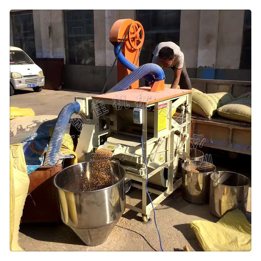 小麦玉米清选机 振动筛选设备 粮贸筛选机粮食筛分机多用途比重筛