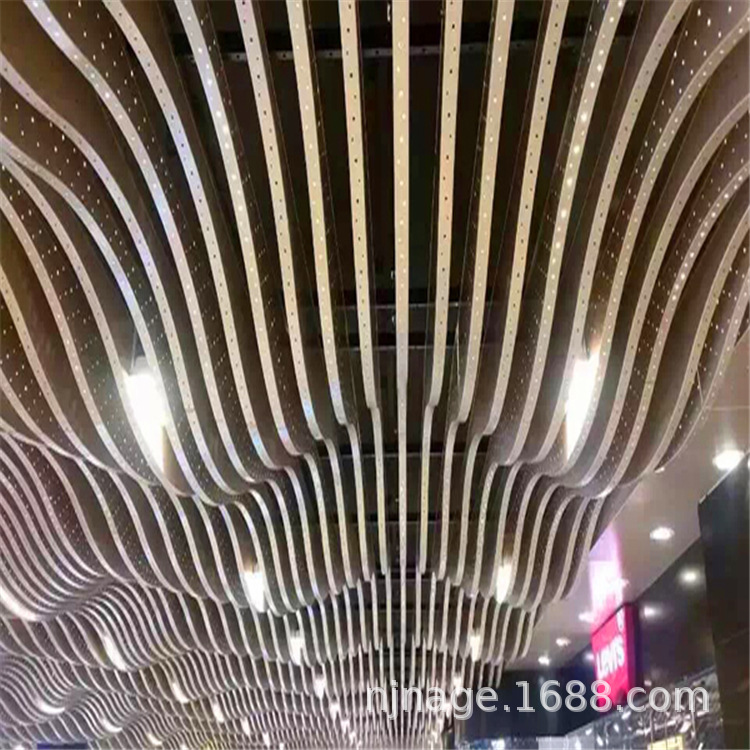 艺术造型 各种类弧形铝方通吊顶  可定制江苏厂家特价供应